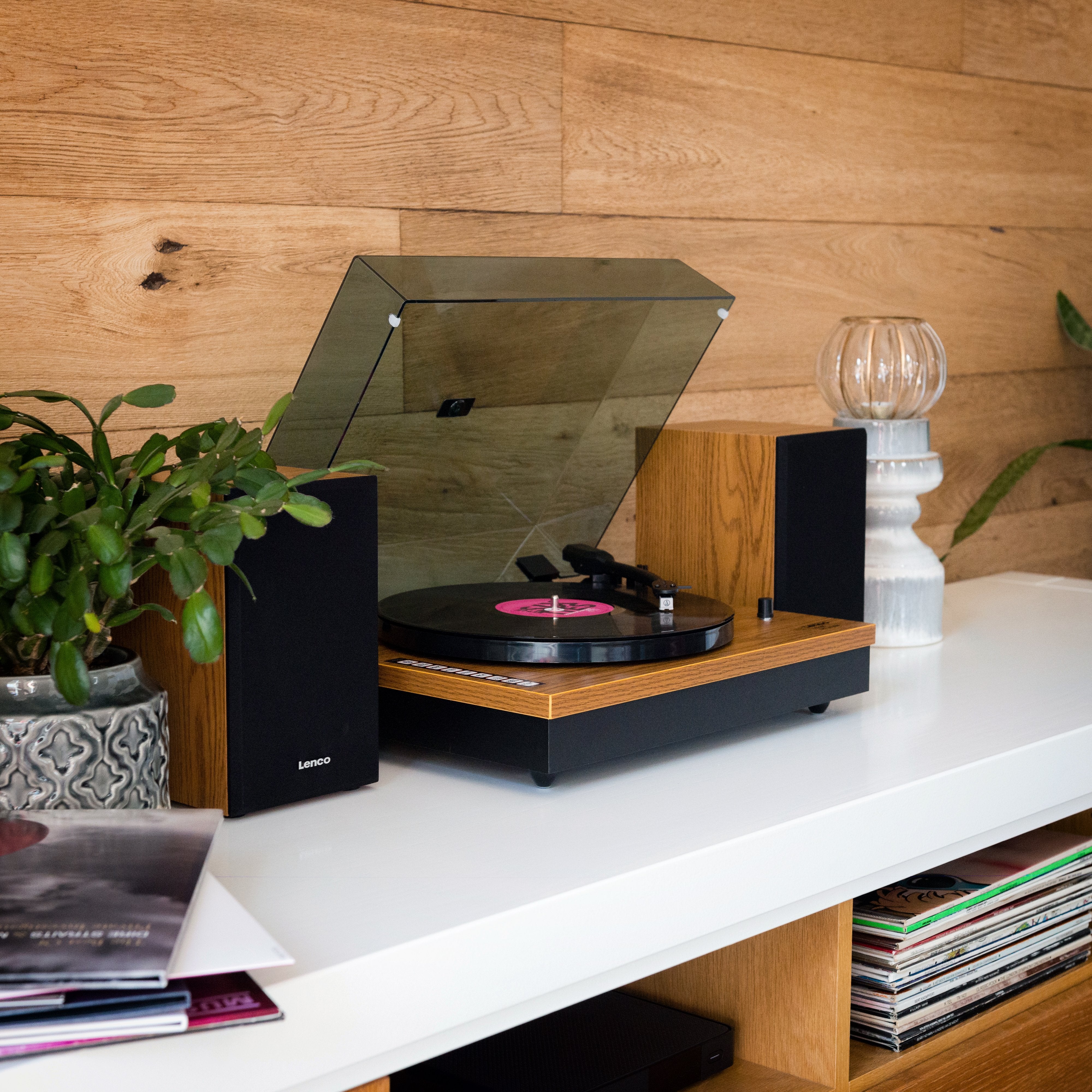 Record player with speakers