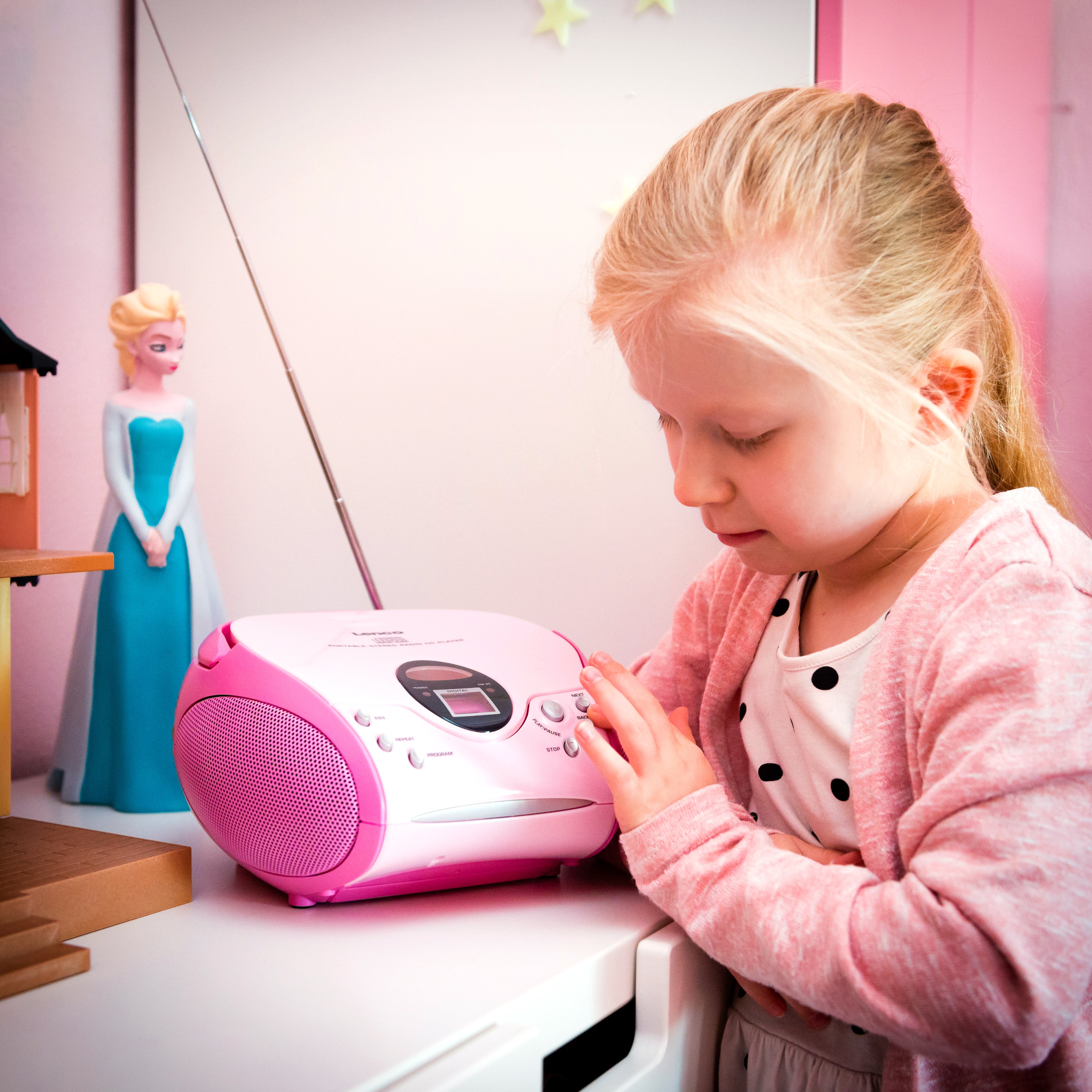 LENCO SCD-24 Pink - Portable stereo FM radio with CD player - Pink