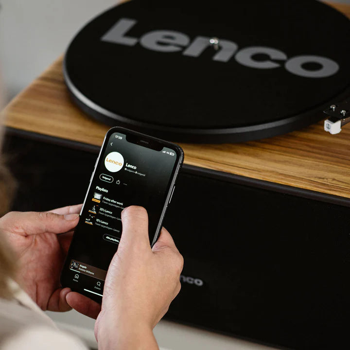 LENCO LS-570OK - Record player with built-in speakers and Bluetooth® - Record player on legs - Oakwood
