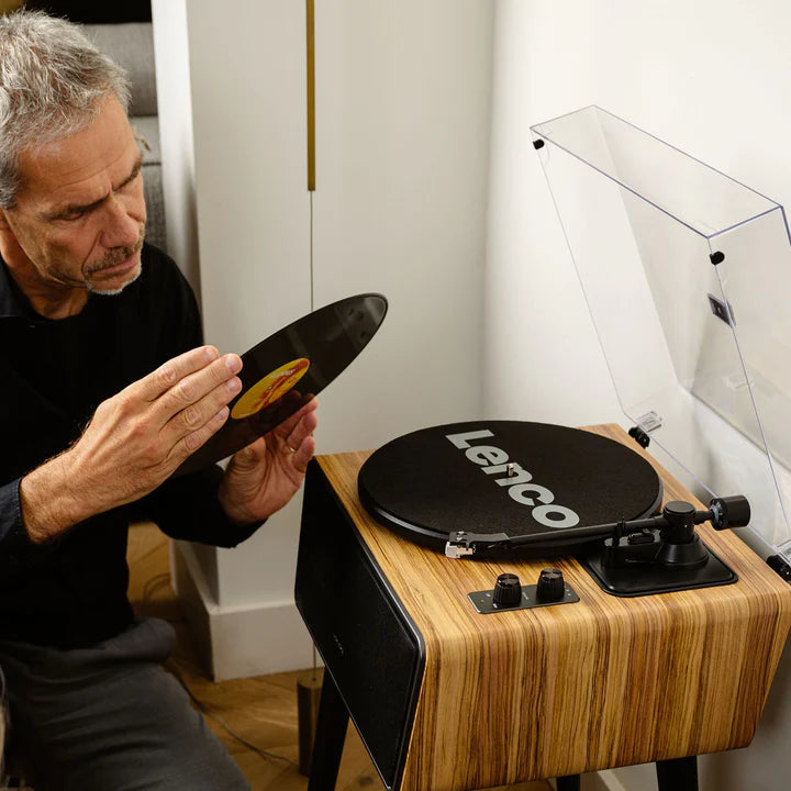 LENCO LS-570OK - Record player with built-in speakers and Bluetooth® - Record player on legs - Oakwood