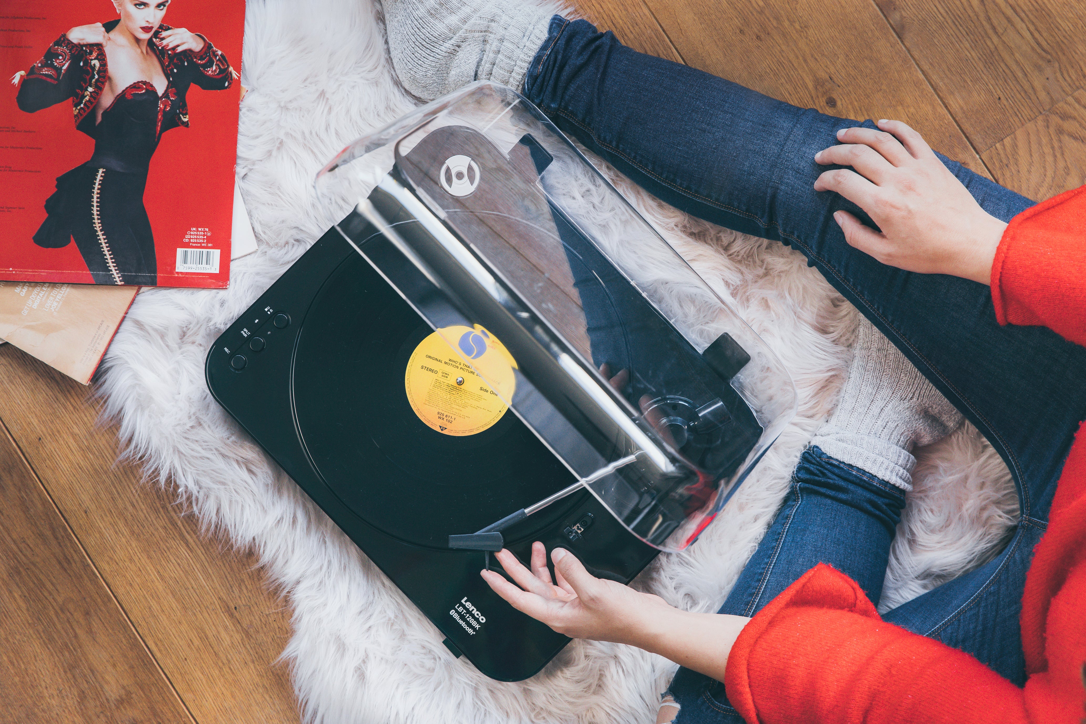 LENCO LBT-120BK - Turntable with direct encoding and Bluetooth® - Black