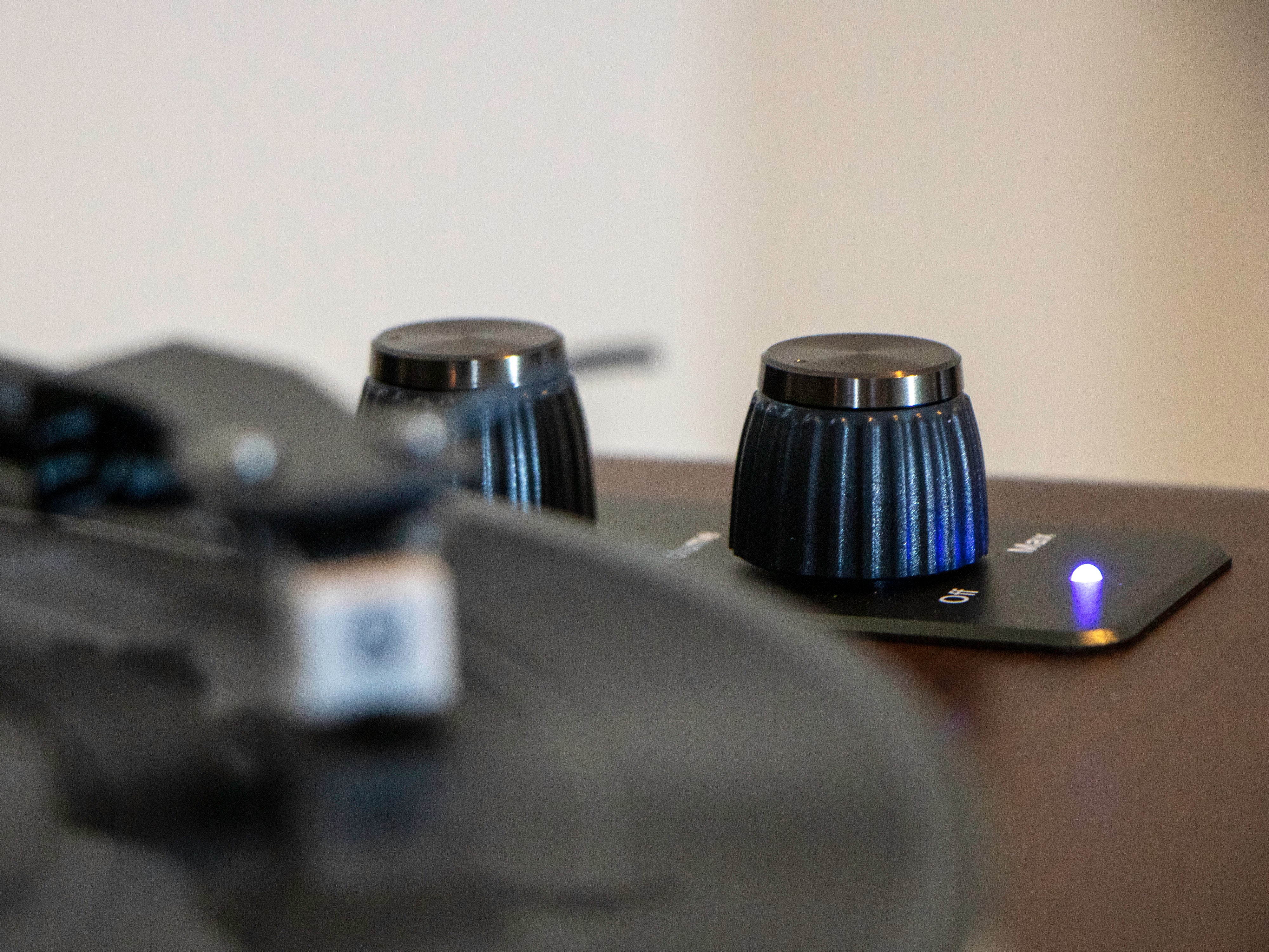 Lenco LS-470WA - Turntable with Bluetooth Connectivity, Walnut - Refurbished