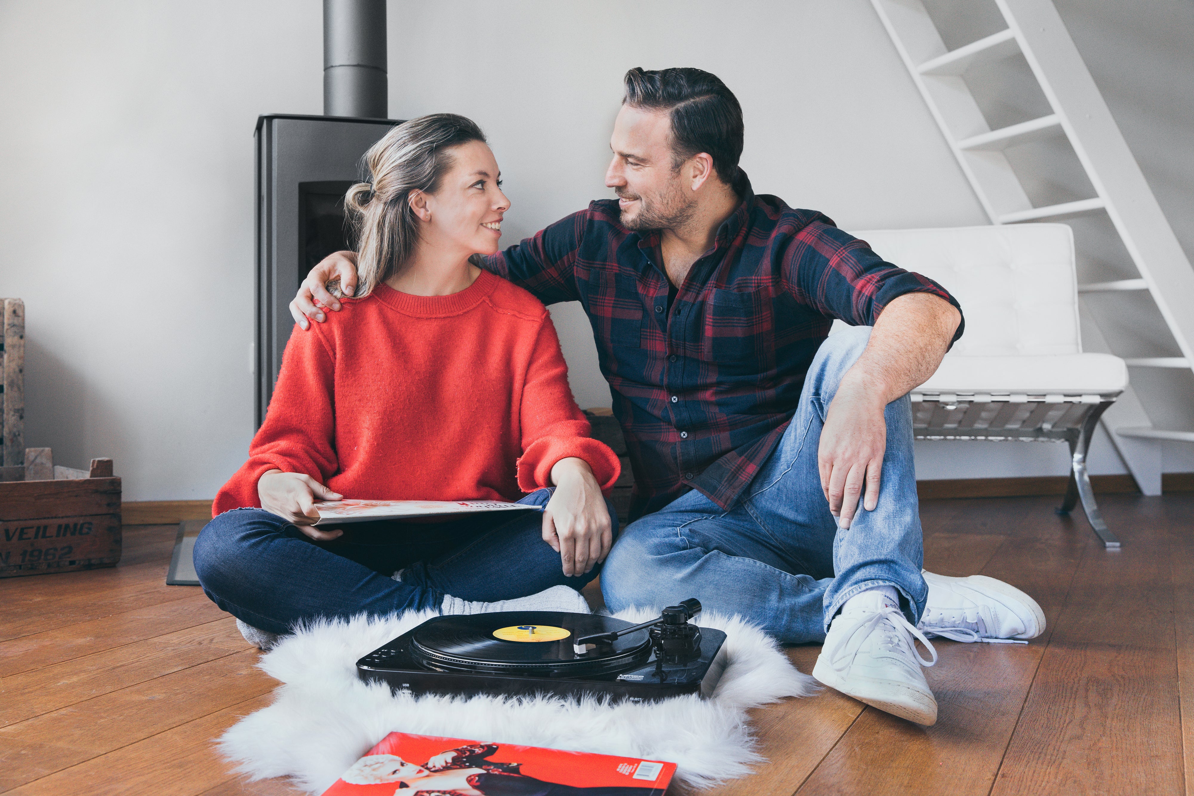 LENCO LBT-120BK - Turntable with direct encoding and Bluetooth® - Black