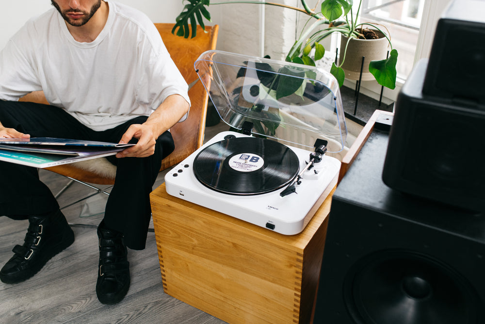LENCO L-85 White - Turntable with USB direct encoding - White